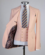 Winds Pitch Men’s Suit