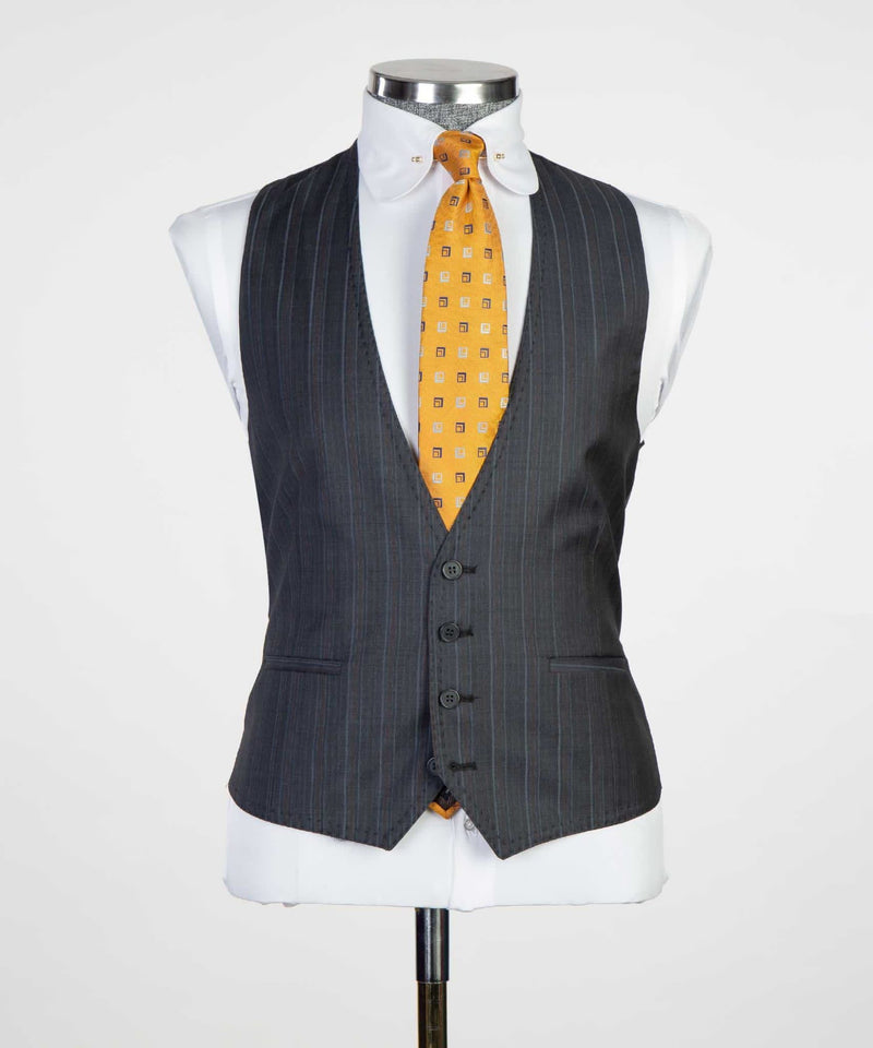 Three pieces Plaid business Suit